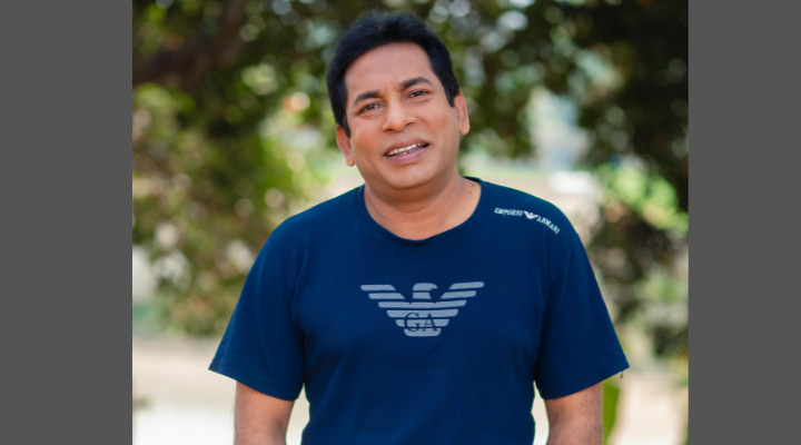 দেশে ফিরেই অভিনয়ে ব্যস্ত মোশাররফ করিম